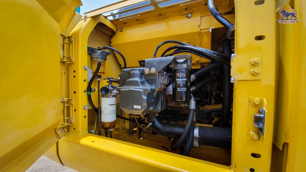 ขายรถแบคโฮ KOMATSU PC200LC-8M0 บูมยาว 16 เมตร