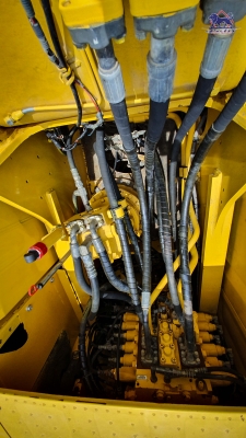 ขายรถแบคโฮ KOMATSU PC200LC-8M0 บูมยาว 16 เมตร