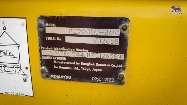 ขายรถแบคโฮ KOMATSU PC200LC-8M0 บูมยาว 16 เมตร
