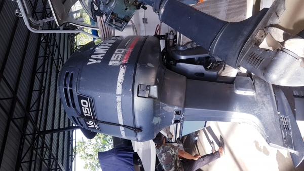 ขายเครื่องเรือ yamaha 150แรงพร้อมใช้งาน