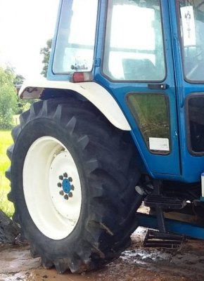 ..ขาย..ราคา 495,000บ< รถไถ 2เพา ฟร์อค 8710 เครืองดีมาก 6สูบ ปั้มดี รถสวยสภาพเดิมใช้งานน้อย,ส่วนมากจอด.ไม่มีงานเลย...ขาย >ราคา 495,000บ< เล่ม,ทะเบียนพร้อมโอน ..ขาย..ราคา 495,000บ< รถไถ 2เพา ฟร์อค 8710 เครืองดีมาก 6สูบ ปั้มดี รถสวยสภาพเดิมใช้งานน้อย,ส่วนมากจอด.ไม่มีงานเลย...ขาย >ราคา 495,000บ< เล่ม,ทะเบียนพร้อมโอน