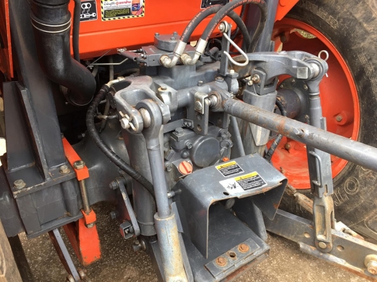 ขายรถไถKubota M9540(4WD)พร้อมใบดันและผานพรวนCMT สีเดิม รถใช้งานน้อย900ชั่วโมง