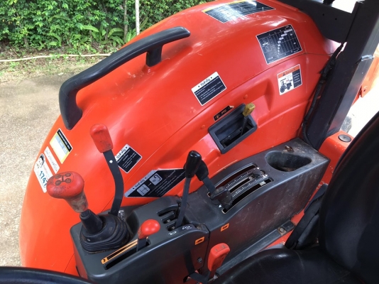 ขายรถไถKubota M9540(4WD)พร้อมใบดันและผานพรวนCMT สีเดิม รถใช้งานน้อย900ชั่วโมง