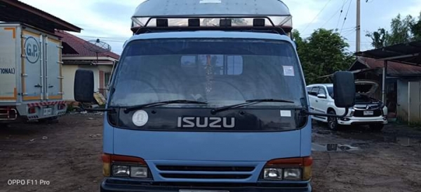 ISUZU NPR 120 พร้อมหลังคาโดยสารและอุปกรณ์ เครื่องดี ครัชชีสวย ภาษีเต็ม เอกสารพร้อม