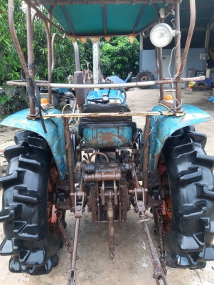 ขาย  รถไถ อิเซกิ TS2810