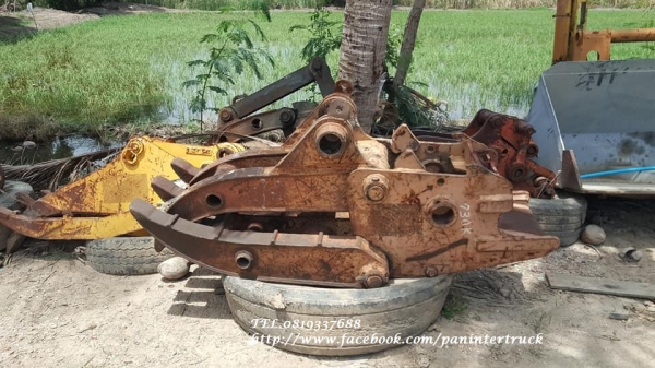 FROM JAPANตัวคีบปากหนีบไม้ *อุปกรณ์รองรับ สำหรับรถไซค์100, 120 ,135/ สินค้าเก่านอก ขายตามสภาพ