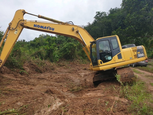ขายKOMATSU PC200-8 ไมล์12,000 ชม.เอกสารเล่มทะเบียนราคา 1,000,000 ขายKOMATSU PC200-8 ไมล์12,000 ชม.เอกสารเล่มทะเบียนราคา 1,000,000