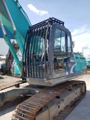ถึงไทยแล้ว KOBELCO SK200-8#YN12-60071 from JAPAN ปี2011  สวยๆครับ