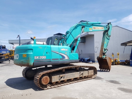 ถึงไทยแล้ว KOBELCO SK200-8#YN12-60071 from JAPAN ปี2011  สวยๆครับ