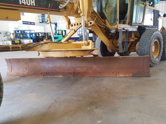 ไม่แพงครับ 140H#APM01235 เครื่องคอมมอนเรล จาก USA รวมติดตั้ง Scarifier ด้านหน้าให้เรียบร้อย ไม่แพงครับ 140H#APM01235 เครื่องคอมมอนเรล จาก USA รวมติดตั้ง Scarifier ด้านหน้าให้เรียบร้อย