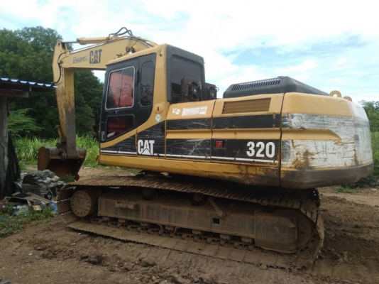 ขาย 595,000 CAT 320 V2 ไฟฟ้าครบ เครื่องดี ปั้มแรง เอวแน่น ช่วงล่างสวย เอกสารอินวอยทร์ รถสวยพร้อมใช้ รถอยู่ สุพรรณบุรี 090-772-3710 090-772-3708