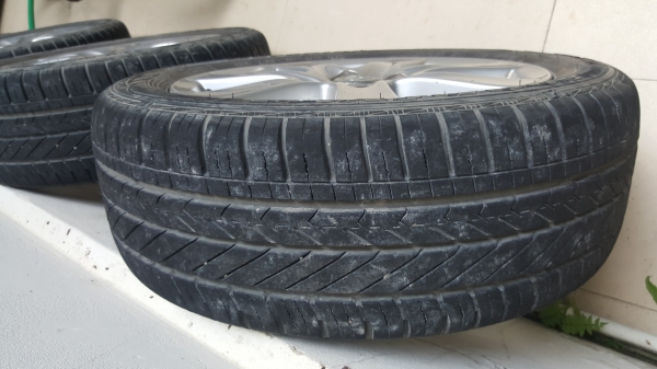 ถูกมาก แม็กติดรถ Toyota Vios พร้อมยาง Goodyear รุ่น Duraplus ขนาด 185/55R15