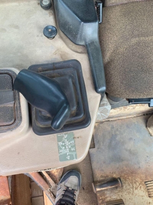 รถดัน D6M 7520 HR รถดัน D6M 7520 HR