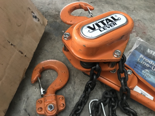 ขายรอกโยกโซ่(กำมะลอ) Vital 1.6ton made in Japan โซ่ยาว 1.5เมตร ของใหม่ในกล่องไม่เคยใช้งาน