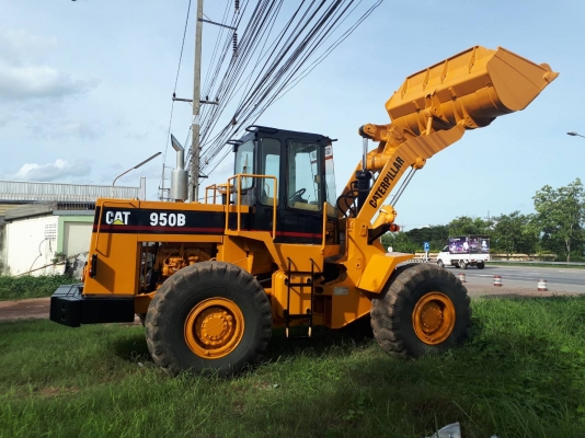 ขายรถ ตักล้อยาง CAT 950B