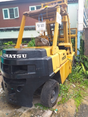 ขายฟอร์ลิฟต์KOMATSU 3.5 ตันเสาสูง4เมตรใช้งานได้ปกติราคา 150,000
