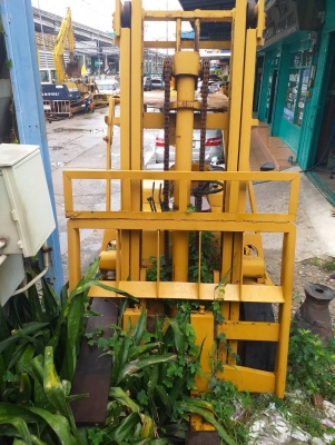 ขายฟอร์ลิฟต์KOMATSU 3.5 ตันเสาสูง4เมตรใช้งานได้ปกติราคา 150,000