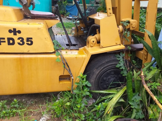 ขายฟอร์ลิฟต์KOMATSU 3.5 ตันเสาสูง4เมตรใช้งานได้ปกติราคา 150,000