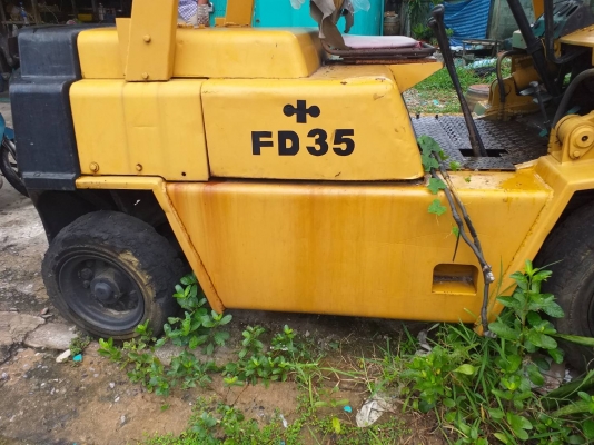 ขายฟอร์ลิฟต์KOMATSU 3.5 ตันเสาสูง4เมตรใช้งานได้ปกติราคา 150,000