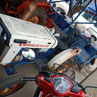 รถไถนั่งขับรถแทรกเตอร์ขนาด 15 แรงเพลาเดียวยี่ห้อ sato รถไถนั่งขับรถแทรกเตอร์ขนาด 15 แรงเพลาเดียวยี่ห้อ sato