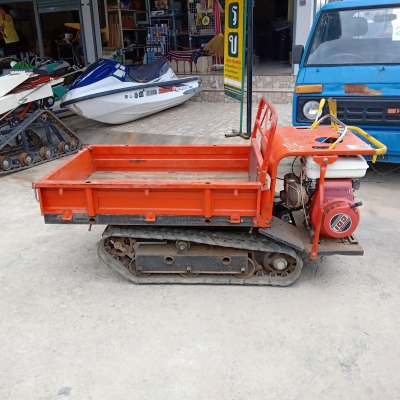 รถบรรทุกแทรคยางเครื่องยนต์เบนซิน