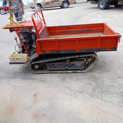 รถบรรทุกแทรคยางเครื่องยนต์เบนซิน