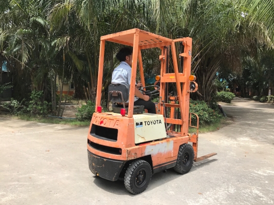 ขายFORKLIFT TOTOTA รุ่นFG07(700kg.)คล่องตัวมาก สวยเดิมจากญี่ปุ่น ยังไม่เคยใช้ในไทย 68,000เท่านั้น!!