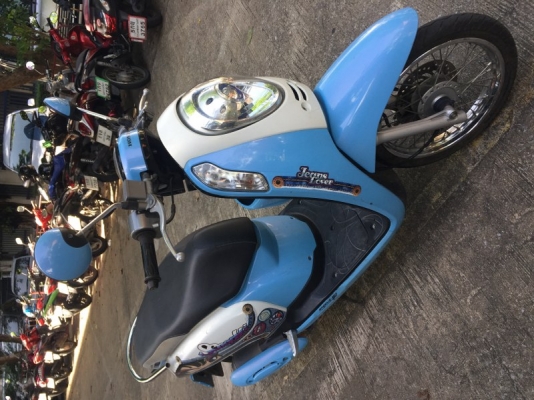 ขายHONDA scoopy-i เครื่องหัวฉีด รถสวยสภาพดี พร้อมใช้งาน อยู่ห้วยขวาง กทม.เล่มและชุดโอนพร้อม