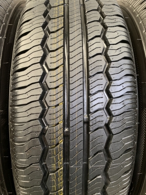 ล้อแม็กป้ายแดง Hyundai H1 ขอบ 16 พร้อมยางป้ายแดง 215-70-16 NEXEN ปี 19 สวยกริ๊บ ยางใหม่ๆ