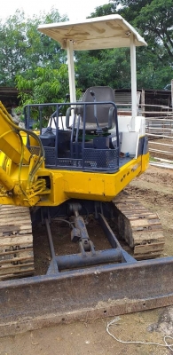 ขายรถขุดแบ็คโคPC20-6 KOMATSU สภาพพร้อมใช้งานช่วงล่างดี ทำงานปกติ เครื่อง3สูบ เอกสารอินวอยซ์