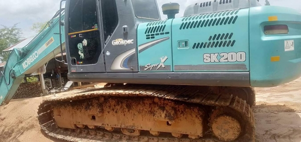 ขายรถขุดแบ็คโคSK200-8 ซุปเปอร์X ทำงานหมื่นสองร้อย ชม.เครื่องเดิมปั๊มแห้ง เอกสารครบ