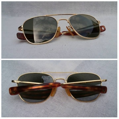 แว่นตา 'เอโอ สกายมาสเตอร์ - ผู้ครองฟ้า' เสืออากาศตัวจ่าฝูง ! งานเก่าปลายทศวรรษที่ 1980's หายากฝุด ๆ สภาพเทพ ! ขนาดมาตรฐาน 137 mm Vintage AO SKYMASTER CLASSIC handmade in USA ตัวแท้ ! จร แว่นตา 'เอโอ สกายมาสเตอร์ - ผู้ครองฟ้า' เสืออากาศตัวจ่าฝูง ! งานเก่าปลายทศวรรษที่ 1980's หายากฝุด ๆ สภาพเทพ ! ขนาดมาตรฐาน 137 mm Vintage AO SKYMASTER CLASSIC handmade in USA ตัวแท้ ! จร