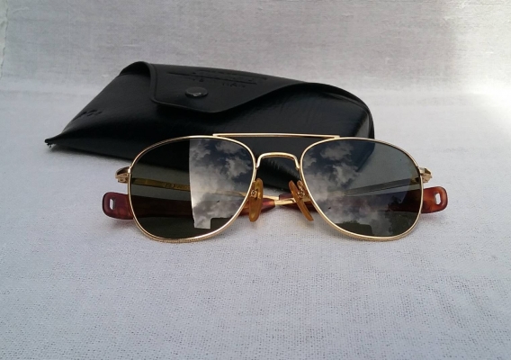 แว่นตา 'เอโอ สกายมาสเตอร์ - ผู้ครองฟ้า' เสืออากาศตัวจ่าฝูง ! งานเก่าปลายทศวรรษที่ 1980's หายากฝุด ๆ สภาพเทพ ! ขนาดมาตรฐาน 137 mm Vintage AO SKYMASTER CLASSIC handmade in USA ตัวแท้ ! จร แว่นตา 'เอโอ สกายมาสเตอร์ - ผู้ครองฟ้า' เสืออากาศตัวจ่าฝูง ! งานเก่าปลายทศวรรษที่ 1980's หายากฝุด ๆ สภาพเทพ ! ขนาดมาตรฐาน 137 mm Vintage AO SKYMASTER CLASSIC handmade in USA ตัวแท้ ! จร