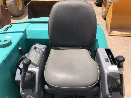 ขายรถขุด KOMATSU PC30-7E ปากคีบ (3,xxx ชั่วโมง) นำเข้าเองจากญี่ปุ่น สภาพพร้อมใช้ มีVDOการทำงานครับ