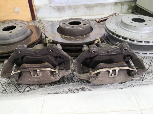 ขายปั้มเบรคและจานเบรคครบชุด Benz รุ่น E-class300 ขายปั้มเบรคและจานเบรคครบชุด Benz รุ่น E-class300