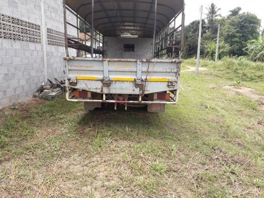 Isuzu NPR120