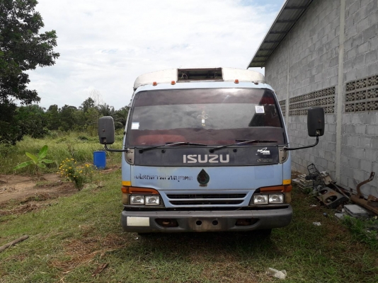 Isuzu NPR120