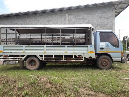 Isuzu NPR120