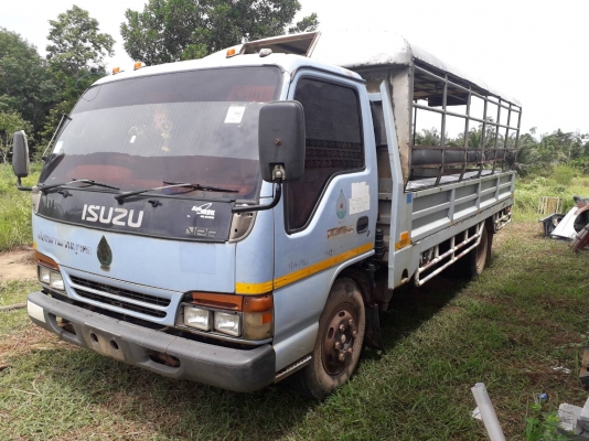 Isuzu NPR120