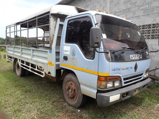 Isuzu NPR120