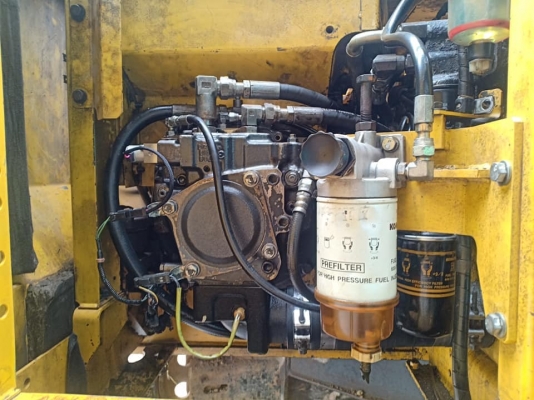 ขายจ้า..KOMATSU PC130-8. เก่าใน สภาพสวย แทรคใหญ่ 9,xxx ชั่วโมง เล่มทะเบียน โทร 089-3818694จ๊อย