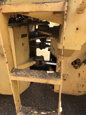 ขายรถตักล้อยาง KOMATSU 510 กรองเดี๋ยว เดิมๆเล่มทะเบียน สนใจโทร 081-970-1072