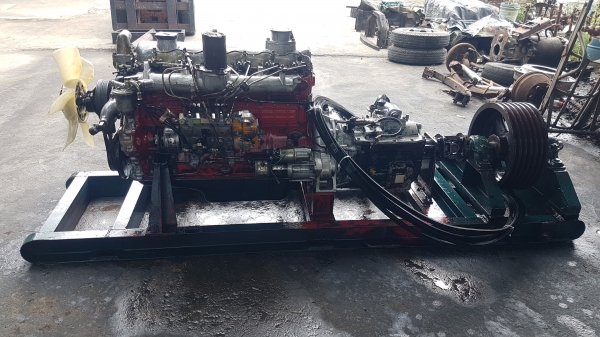 ขายเครื่องยนต์hino eh700พร้อมเกียร์ พร้อมแท่น