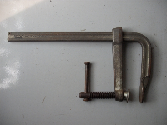 *** ขายหมดแล้วค่ะ****ปากกาจับเหล็กตัวเอฟ F Clamp ยี่ห้อ GROSS STABIL จากเยอรมัน ขนาด250-120 mm  Heavy Duty ก้านทำจาก Galvanize