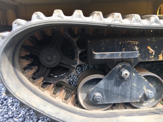 Morooka MST600 รถแทรคเตอร์ นำเข้าจากญี่ปุ่น โทร. 080-6565422 (หนิง)