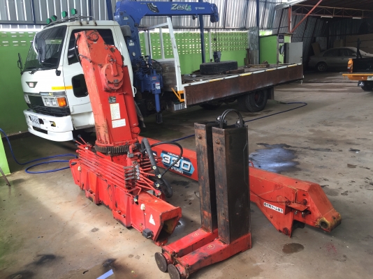 ขายเครนUNIC 330ตัน