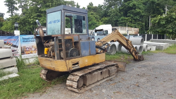 ขาย แบคโฮ MITSUBISHI MS40 รถใช้งานได้ปกติ ราคาต่อรองได้