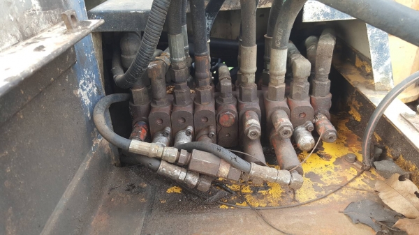 ขาย แบคโฮ MITSUBISHI MS40 รถใช้งานได้ปกติ ราคาต่อรองได้