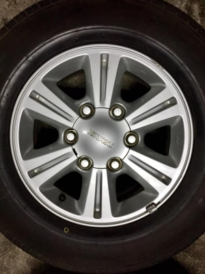 ล้ออีซูซุบูเพาเวอร์ ขอบ15+ยางดันรอป.215/70/15ปี1919 เส้นสีตุ่มชัดๆ โทร0879050181.ส่งได้