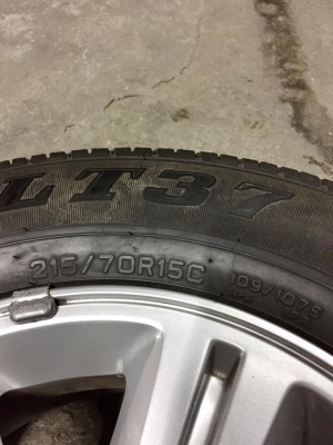 ล้ออีซูซุบูเพาเวอร์ ขอบ15+ยางดันรอป.215/70/15ปี1919 เส้นสีตุ่มชัดๆ โทร0879050181.ส่งได้